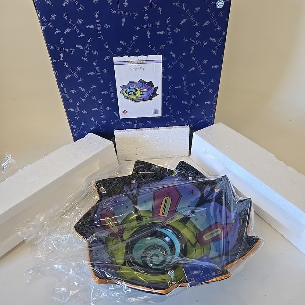 Terri Kern RCS SIGNEDAbstract Round Starry‎ Night Dip Candy Bowl Haunted House